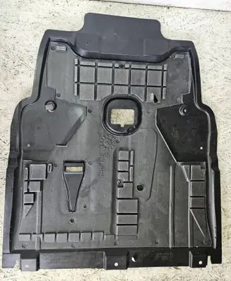Mercedes-Benz CLA C117 X117 W117 Engine splash shield/under tray A2465200123