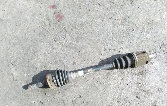 Nissan Almera N16 Front driveshaft