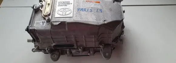 Toyota Yaris Voltage converter inverter 