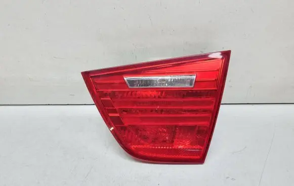 BMW 3 E90 E91 Tailgate rear/tail lights 7154162