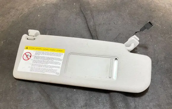 Volkswagen PASSAT B7 Sun visor