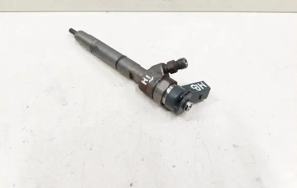 Mercedes-Benz B W245 Fuel injector A6400700787 0445110 59104