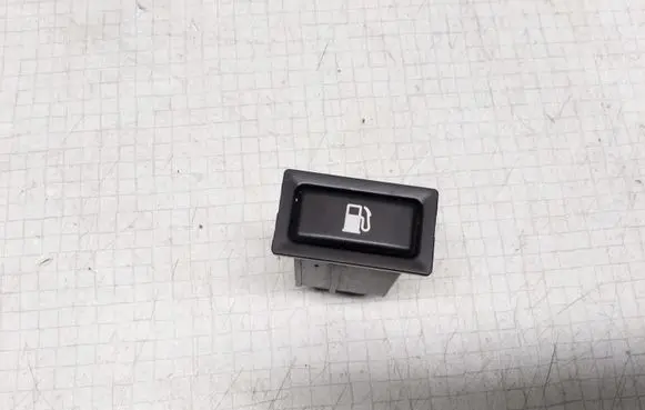 Toyota Avensis T250 Fuel tank opening switch 156795