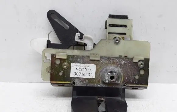Volvo V70 Tailgate/trunk/boot lock/catch/latch 999066622 30716331