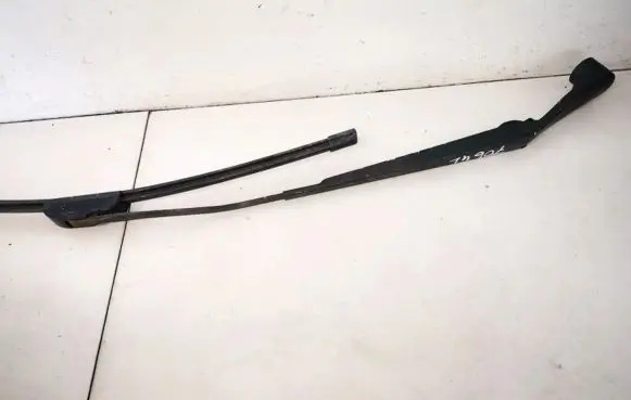 Hyundai Getz Front wiper blade arm