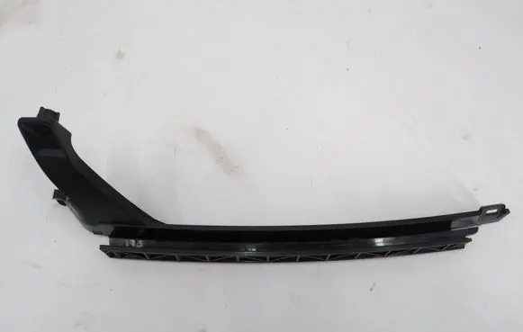 Audi A3 8Y Rear door windshield rail 8Y0839067