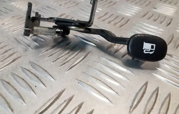 Hyundai ix35 Fuel cap release pull handle 