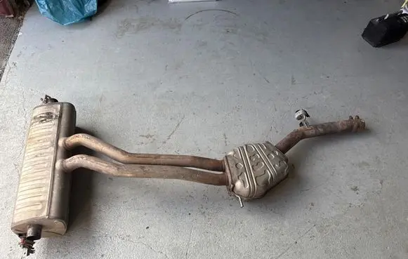 Porsche Cayenne (9Y0 9Y3) Muffler/silencer 4M4253611J 4M4120A