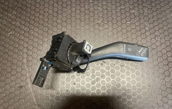 Volkswagen Golf VI Wiper control stalk 1K0953519H 01203514