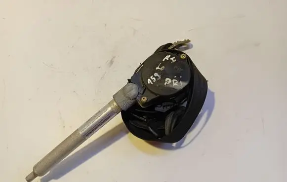 Audi A4 S4 B5 8D Front seatbelt AK5053211