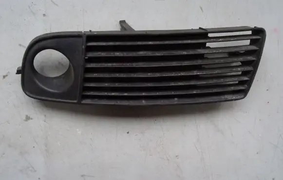 Audi A6 S6 C5 4B Front bumper lower grill 4B0807681J
