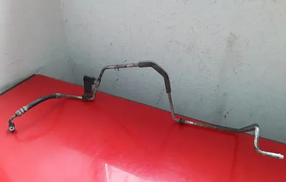 Hyundai Trajet Air conditioning (A/C) pipe/hose NOCODE