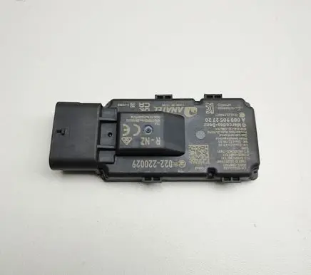 Mercedes-Benz S W223 Aerial antenna amplifier A0009052720 A3C1255640400