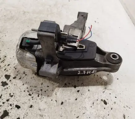 Peugeot 607 Engine mount bracket 9646119980 326C65