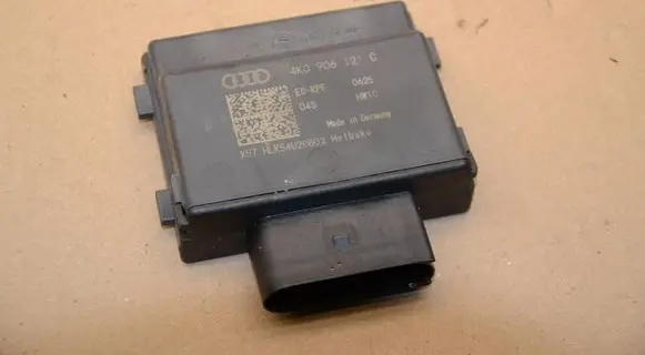 Audi A4 S4 B9 8W Fuel injection pump control unit/module 4K0906121C 9188