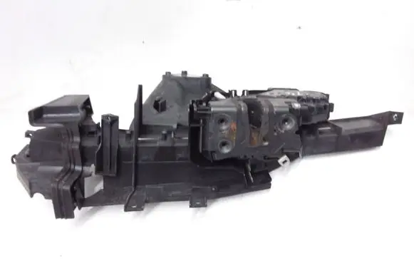 Ford C-MAX I Front door lock 7M51R21813CA