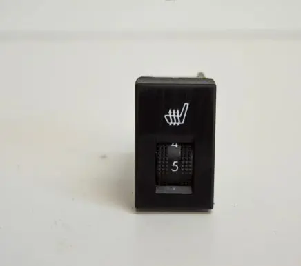 Mazda 3 II Seat heating switch BBM366420