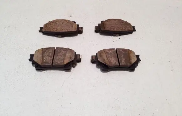 Toyota bZ4X Brake pads (rear) 