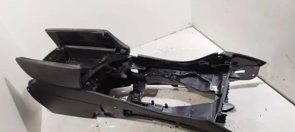 BMW 5 F10 F11 Center console 14769210