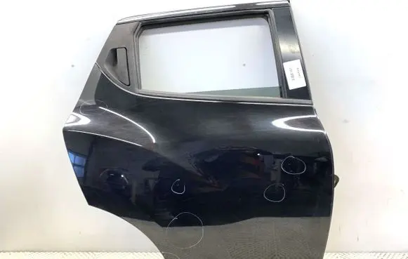 Nissan Juke I F15 Rear door 