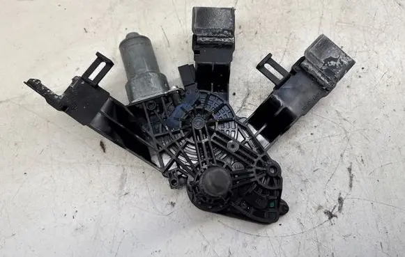 Peugeot 308 Rear window wiper motor 0390208008 9677680580 15121611