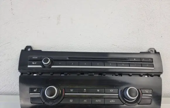 BMW 5 F10 F11 Climate control unit 9306149