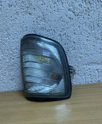 Mercedes-Benz E W124 Rear/tail lights 183289B D7209