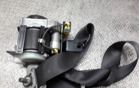 Honda Accord Front seatbelt