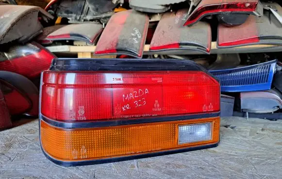 Mazda 323 Rear/tail lights 0436870L 0436870