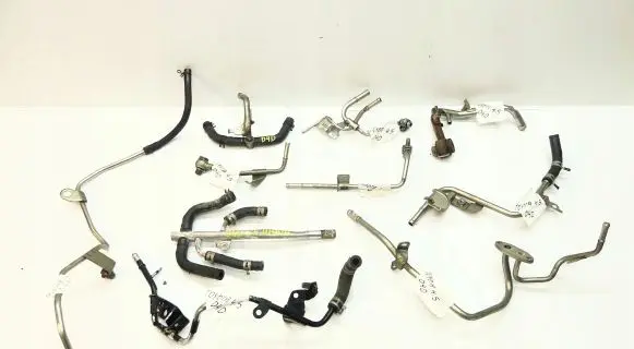 Toyota Land Cruiser (J200) Engine coolant pipe/hose