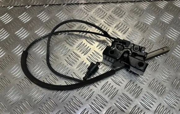 Volkswagen PASSAT B8 Engine bonnet/hood lock/catch
