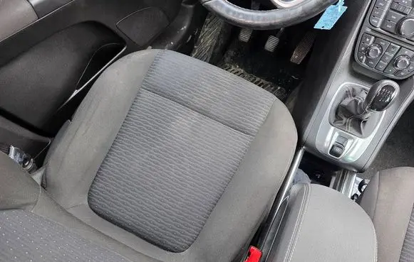 Opel Meriva B Front driver seat 