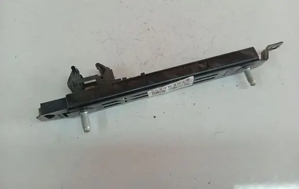 Opel Astra G Seat belt adjustment rail 2020496