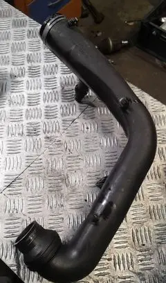 Volkswagen Golf V Intercooler hose/pipe 1k0129654aa