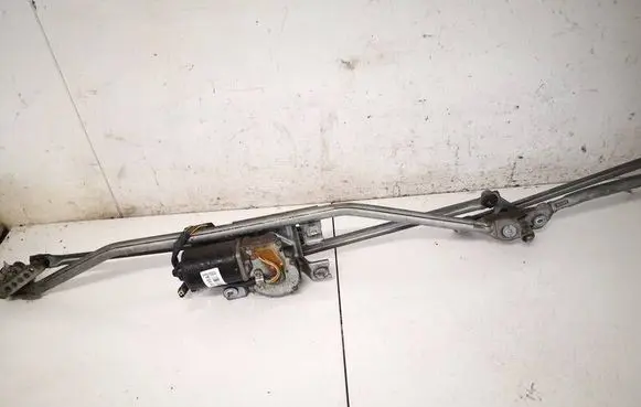 Opel Zafira A Front wiper linkage and motor 