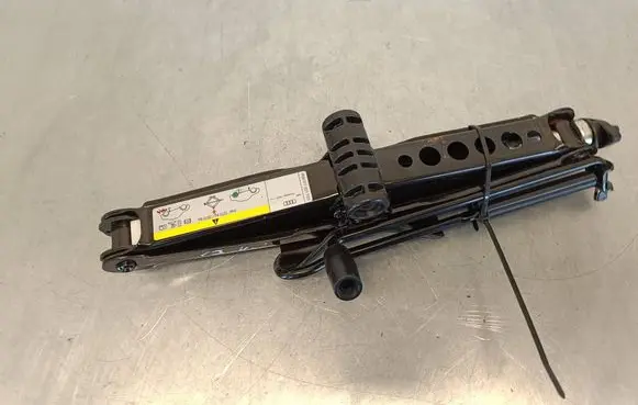 Audi A6 Allroad C7 Lift Jack 4G9011031