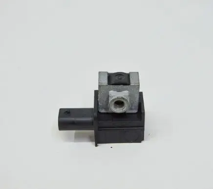 BMW 5 GT F07 Airbag deployment crash/impact sensor 9224177