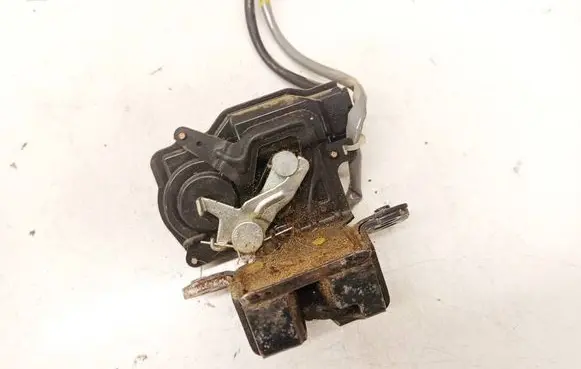 Toyota Avensis T250 Tailgate/trunk/boot lock/catch/latch 