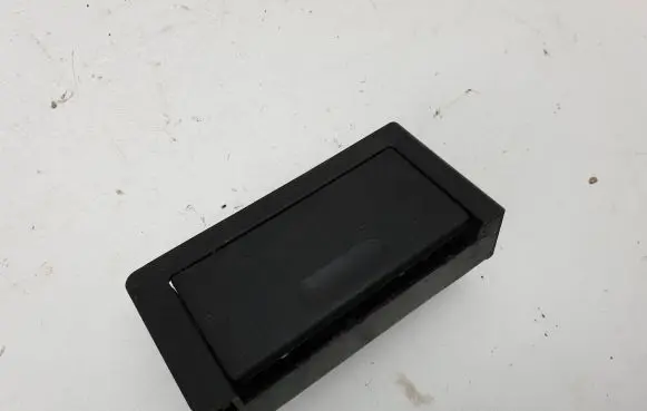 Ashtray (front)