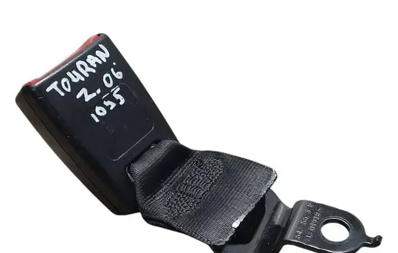 Volkswagen Touran I Rear seatbelt buckle 1T0857739B