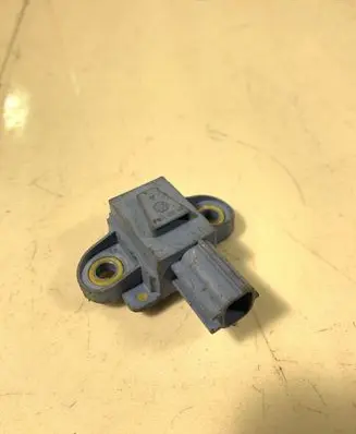 Volkswagen Golf V Airbag deployment crash/impact sensor 1K0955557A