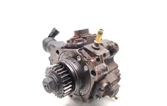 Opel Vivaro Fuel injection high pressure pump 167005114R 0445010406