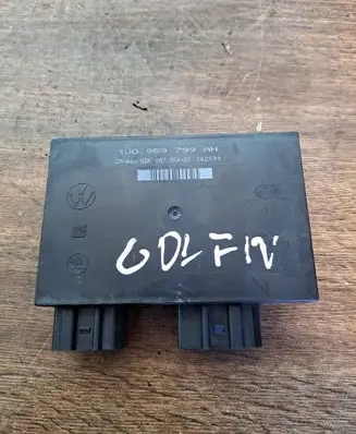 Volkswagen Golf IV Comfort/convenience module 1J0959799AH