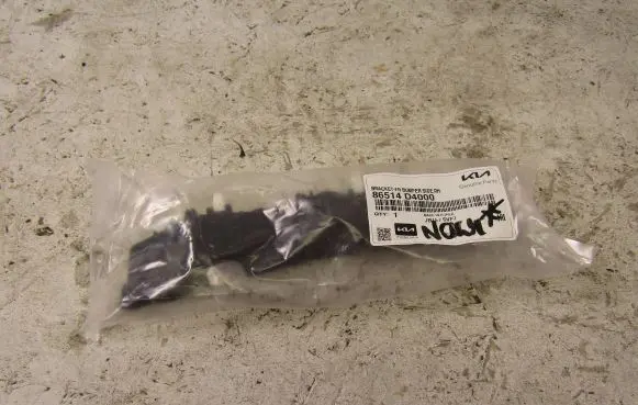 KIA Optima Front bumper mounting bracket 86514D4000