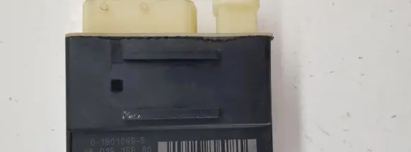 Citroen C4 II Picasso Coolant fan relay 9801916680