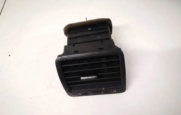 Volkswagen Golf V Dash center air vent grill 1k0819703 1k0819709