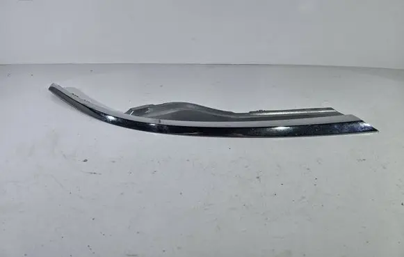 Toyota Auris E180 Under headlight/headlamp trim 5318102090 5318102100