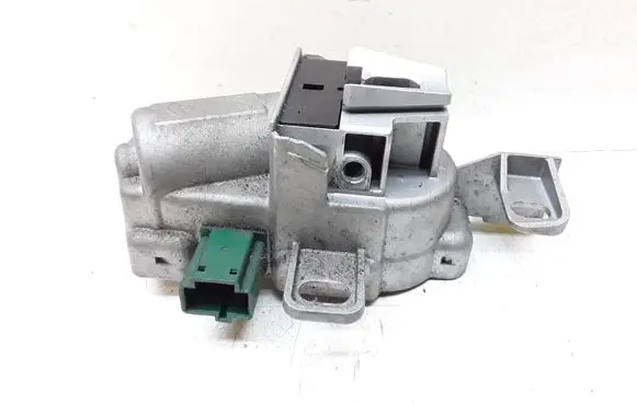 Volvo V70 Steering wheel lock P31202090