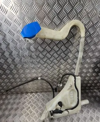 Windshield washer fluid reservoir/tank