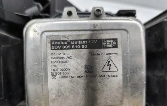 Skoda Octavia Mk2 (1Z) Headlight/headlamp 1Z1941015G